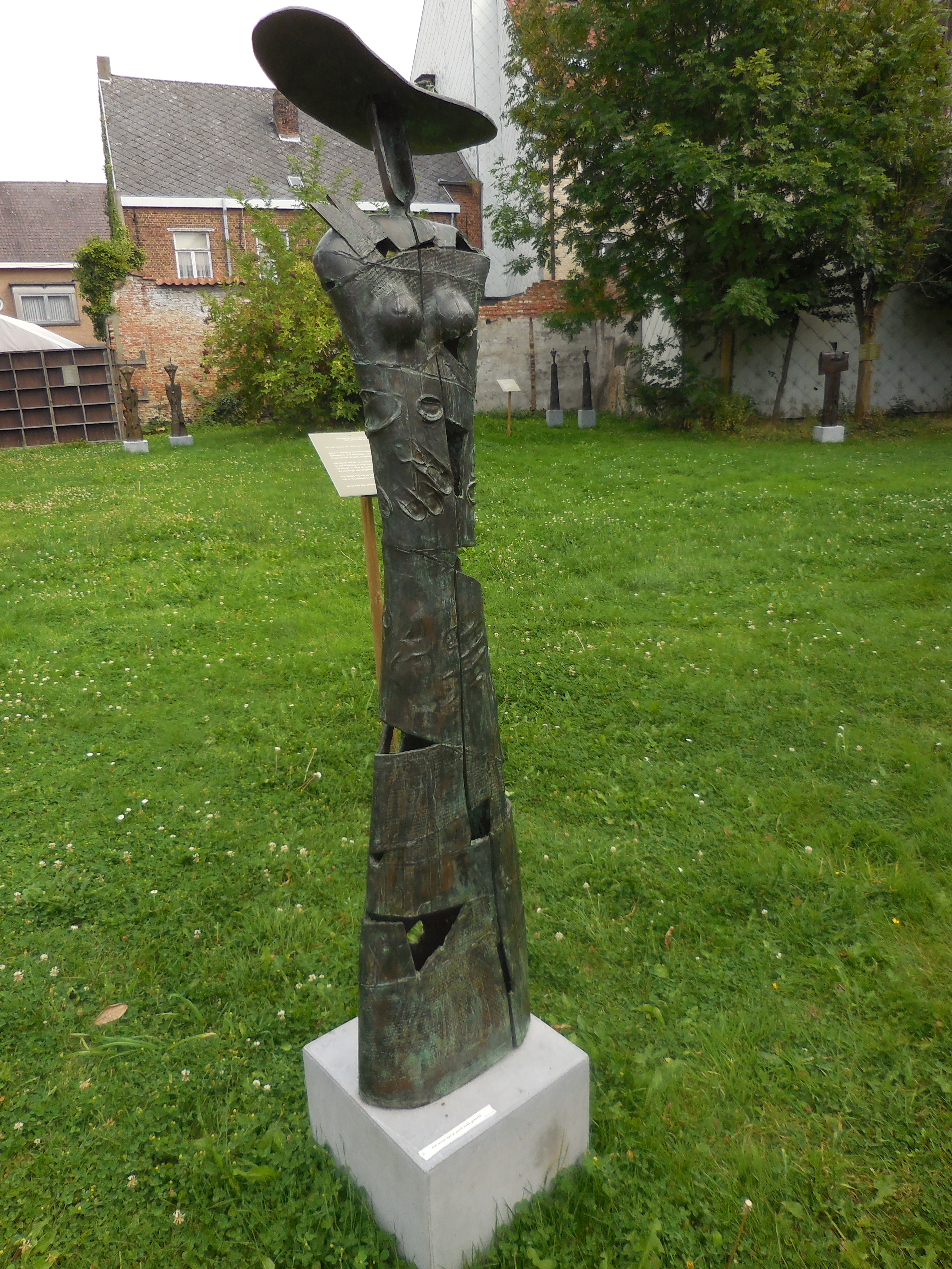 tentoon-marf-tekeningen-moona-009